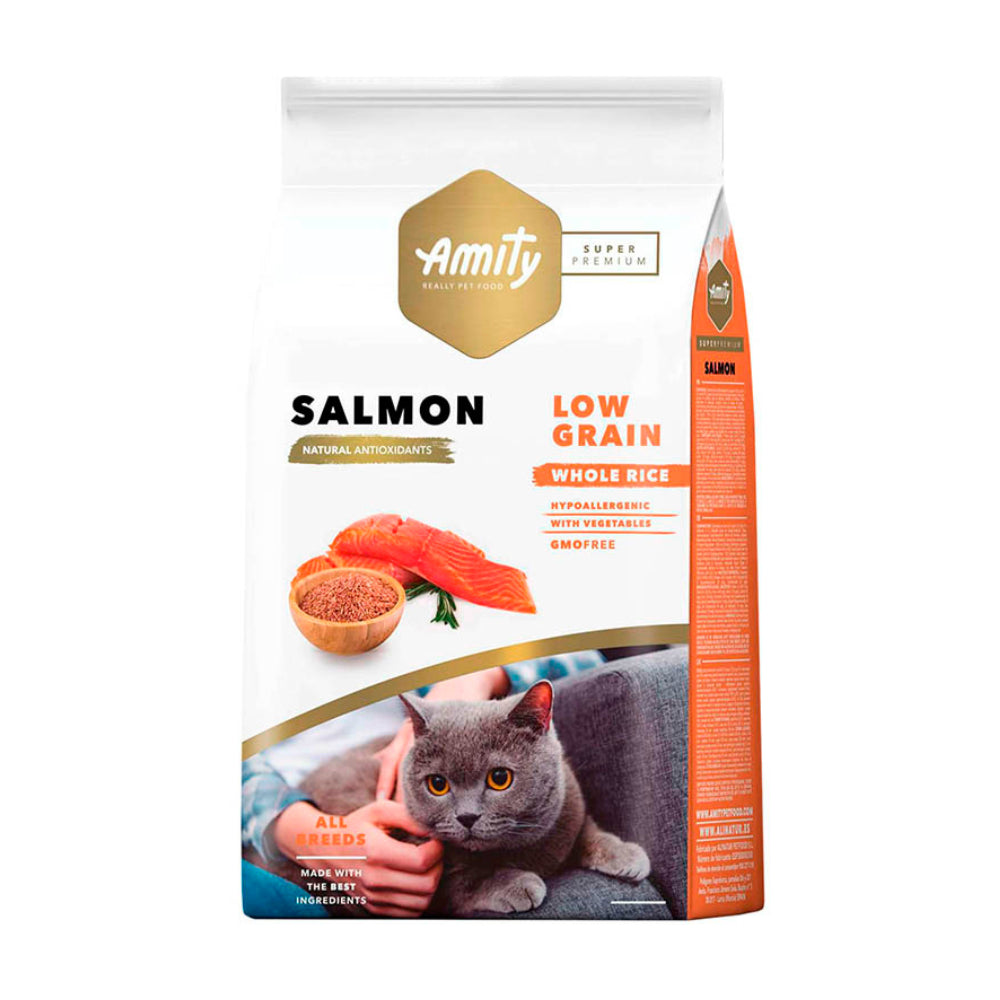 Alimentos premium para gatos